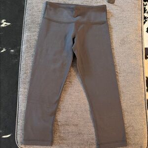 lulu-lemon women’s black leggings